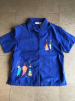 Really cute vintage shirt with African women appliqués -  Sz. Medium