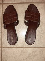 Women's Nine West Brown  Slide Sandals Low Heels Sz 7M