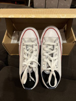 Brand New Chuck Taylor All Star Classic - Size 5