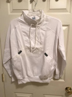 Ladies white pullover Bermuda XL NWOT