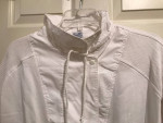 Ladies white pullover Bermuda XL NWOT