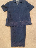 Ladies Capri Sets, Lot 2
