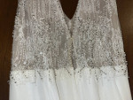 New Wedding Dress, size 24