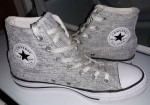 Converse All-Star Women's Size 8 Hi-Tops - Pre-Owned