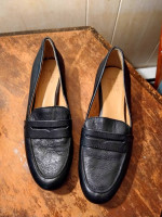Naturalizer Ladies size 9 New never worn-genuine leather loafers