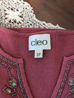 BNWOT - Beautiful CLEO Rose 3/4 length sleeve top! Size Small