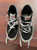 Vans High Top Shoe - 4 (M)/5.5(W)