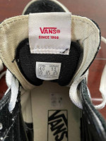 Vans High Top Shoe - 4 (M)/5.5(W)