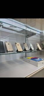 iPhone XR - Unlocked