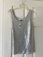 Silver sequence top