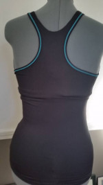 Champion Women's Yoga Black Turquoise Trim Tank Top Size Medium NEW