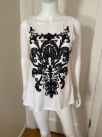 LAUREN MICHELLE TOP Size Medium