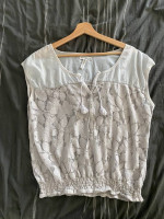 Women’s XL Aeropostale Top