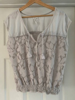 Women’s XL Aeropostale Top