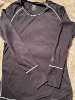 Hot Chillys women's M thermal top