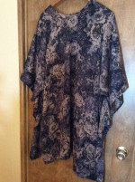 Kirious kimono type top size medium/ large