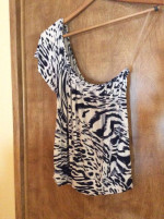 Wet Seal one shoulder top size extra large