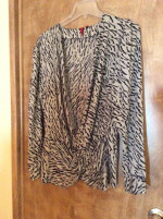 5/48 abstracted animal print top size large