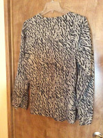 5/48 abstracted animal print top size large