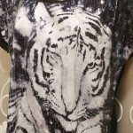 WOMENS SEQUIN WHITE TIGER GRAPHIC TOP SIZE S
