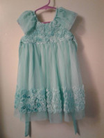 *Beautiful Dress Size 2T- Like New!