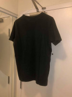 Gucci Crest T shirt Size S Dark Grey 100% Authentic