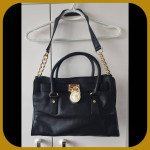 MICHAEL KORS || Black Leather Purse