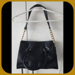 MICHAEL KORS || Black Leather Purse