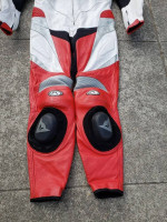MOTORCYCLE LEATHERS 1 PIECE RIDING SUIT, SIZE 44, FIELDSHEER, NEW.