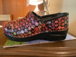 Dansko Clogs 39