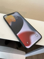 Iphone 12 Like New. Unlocked