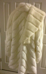 GORGEOUS Women's Faux Fur Winter White Coat w/pockets & scarf NWOT