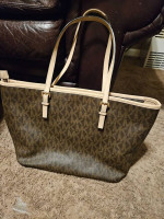 ***MICHAEL KORS PURSE***