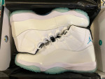 Air Jordan 11 Legend