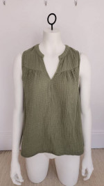 Women's Gap Size XS Crinkle Gauze Tank
