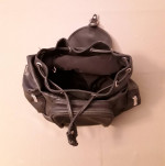 VINTAGE GUESS WOMEN'S BLACK LEATHER BACKPACK