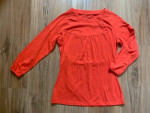 6 Piece Women's Medium Clothing