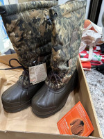 Boot Mens size 9 SOREL "NEW"