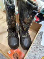 Boot Mens size 9 SOREL "NEW"