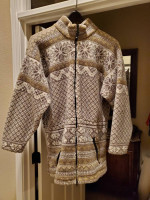 Designer Helly Hansen Winter Fleece Jacket; High Collar Zipper Pockets