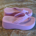 XHILARATION pink platform flip flops
