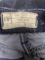 FREE PEOPLE BLUE VELVET SHORTS Sz 28