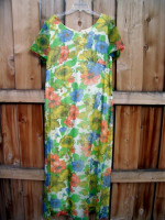 Vintage 1970s Tiki Floral Tropical Maxi Dress * Fun!