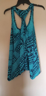 DKNY Women's Cropped Racerback Tank Top Blue MEDIUM.  Great condition