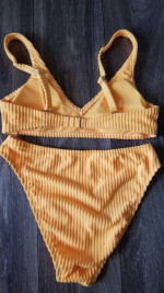 Junior's two piece swimsuit - M