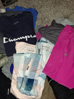 Lot of women's (jrs) clothes. 20+ sz small tops etc & 7 pants sz 2-4