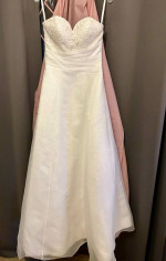 Beautiful Elegant Wedding Dress, Size 4
