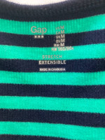 2 stretchable Gap tank tops - women's medium