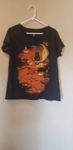 Way to Celebrate Halloween Black Cat Moon Graphic Short Sleeve Top Wom