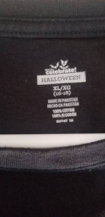 Way to Celebrate Halloween Black Cat Moon Graphic Short Sleeve Top Wom